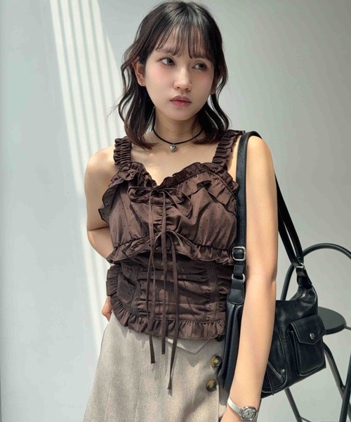 AS KNOW AS plus（アズノゥアズプラス）の「☆クロップド丈 アソートリボンビスチェ（シャツ/ブラウス・レディース・アイボリー系/ブラック系/ブラウン系/イエロー系・FREE）」の2枚目の写真