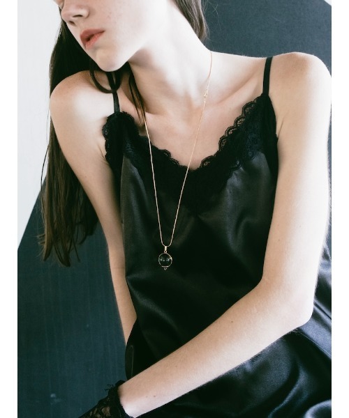 SYKIA(シキア)の「2way Glass Orb Necklace(ネックレス・レディース・ゴールド/シルバー・FREE)」の9枚目の写真