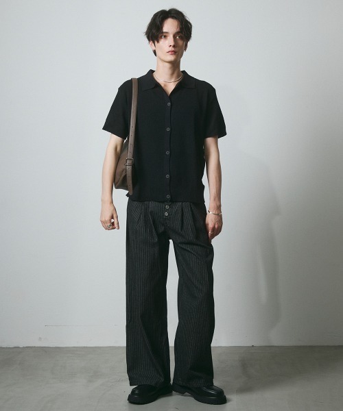 DAZE(デイズ)の「ピンストライプ デニム ツータック ワイドバギーパンツ(デニムパンツ・メンズ・ブラック系・SMALL/MEDIUM/LARGE/X-LARGE)」の19枚目の写真