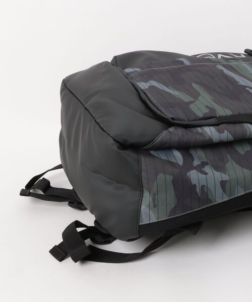 RVCA(ルーカ)の「RVCA メンズ FADER EDC BACKPACK 24L バックパック/リュック 【2026年秋冬モデル】(バックパック/リュック・メンズ・キャメル/ブラック・FREE)」の4枚目の写真
