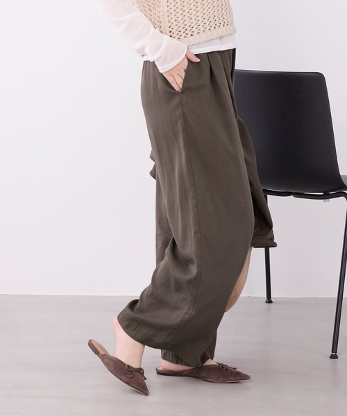 MICA&DEAL(マイカ&ディール)の「フィブリルワイドストレートイージーパンツ〈2サイズ展開〉〈セットアップ対応〉(その他パンツ・レディース・チャコールグレー/ベージュ/ブラウン・38/36)」の11枚目の写真