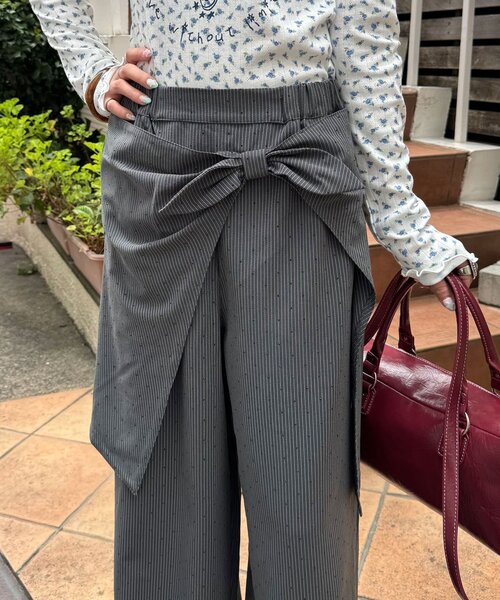 CIAOPANIC(チャオパニック)の「リボンレイヤードラインストーンスラックス(スラックス・レディース・ブラック/グレー・ONE SIZE)」の1枚目の写真