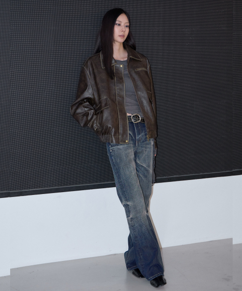 UNKNOWN PLANET(アンノウンプラネット)の「ヴィンテージブラシWASHローライズワイドデニムパンツ ブルー(デニムパンツ・レディース・その他・SMALL/MEDIUM/LARGE)」の5枚目の写真