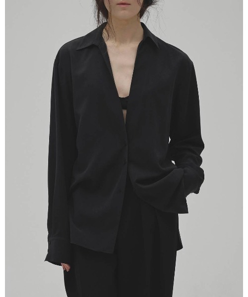 TODAYFUL（トゥデイフル）の「TODAYFUL Silky Skipper Shirts（シャツ/ブラウス・レディース・オフホワイト/ブラック・FREE）」の2枚目の写真