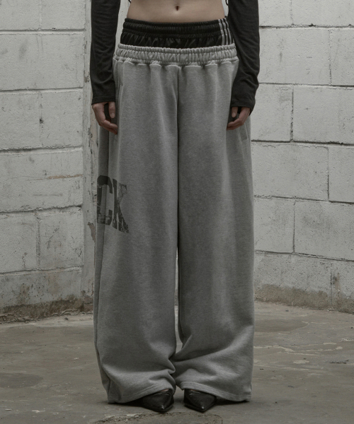 ROCKCAKE(ロックケーキ)の「RCK Layered Wide 2way Jogger - Gray(スウェットパンツ・レディース・その他・SMALL/X-SMALL)」の4枚目の写真