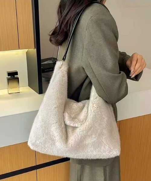 Achic(アシック)の「2026aw大人気 バンビ柄ファーバッグ(ショルダーバッグ・レディース・アイボリー/ブラウン/ダークブラウン/ベージュ・F)」の21枚目の写真