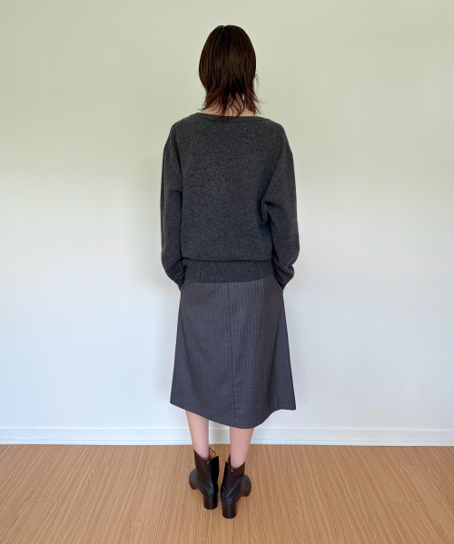DIAGONAL(ダイアゴナル)の「V NECK BASIC KNIT (charcoal)(ニット/セーター・レディース・その他・FREE)」の6枚目の写真