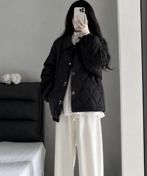 Flugge(フラッジー)の「襟付きボリュームキルティングアウター(その他アウター・レディース・ブラック/ベージュ・LARGE/MEDIUM)」の7枚目の写真