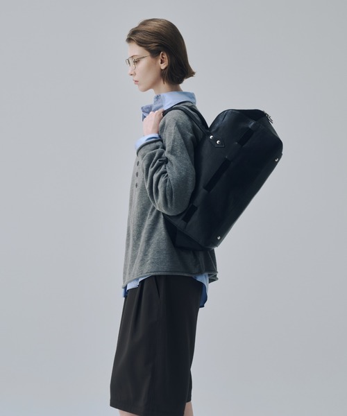 soerte(ソエルテ)の「Modern Classic Cow Leather Boston Bag/モダンクラシックカウレザーボストンバッグ(ハンドバッグ・メンズ・ブラック・FREE)」の9枚目の写真