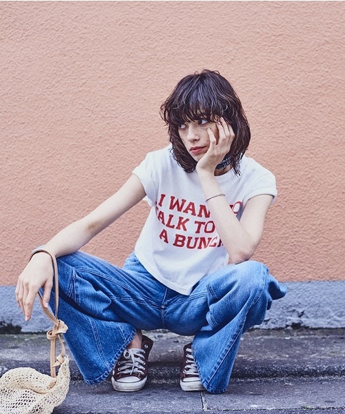 TODAYFUL（トゥデイフル）の「ショートＬＯＧＯＴシャツ（Tシャツ/カットソー・レディース・ホワイト/グレー/マスタード・FREE）」の6枚目の写真