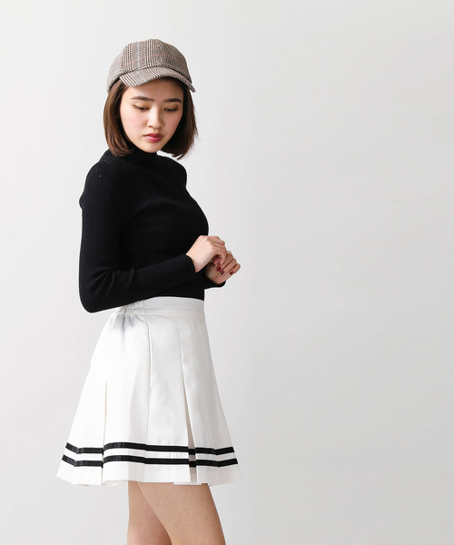 WEGO(ウィゴー)の「WEGO/ラインボックスプリーツミニスカート(スカート・レディース・ホワイト/ブラック/ネイビー/レッド・MEDIUM/SMALL)」の9枚目の写真