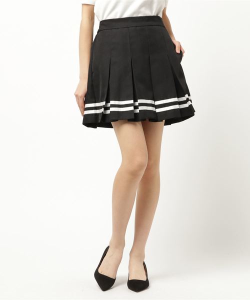 WEGO(ウィゴー)の「WEGO/ラインボックスプリーツミニスカート(スカート・レディース・ホワイト/ブラック/ネイビー/レッド・MEDIUM/SMALL)」の15枚目の写真