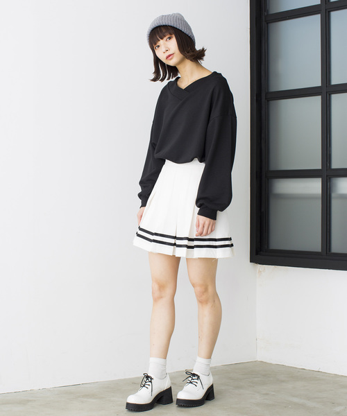 WEGO(ウィゴー)の「WEGO/ラインボックスプリーツミニスカート(スカート・レディース・ホワイト/ブラック/ネイビー/レッド・MEDIUM/SMALL)」の17枚目の写真