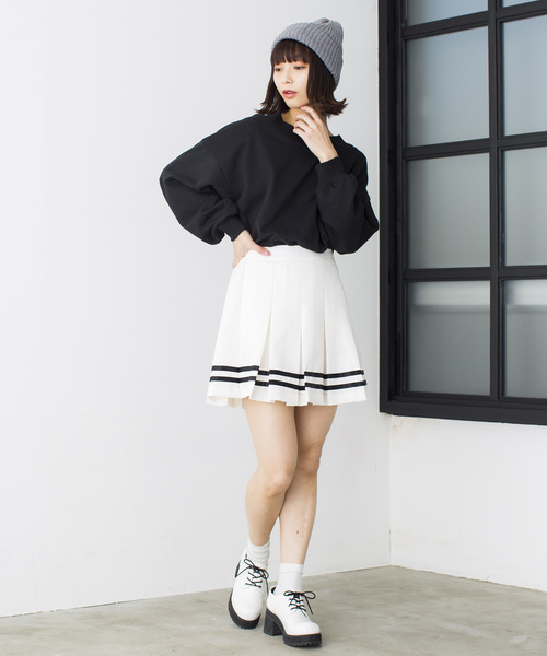 WEGO(ウィゴー)の「WEGO/ラインボックスプリーツミニスカート(スカート・レディース・ホワイト/ブラック/ネイビー/レッド・MEDIUM/SMALL)」の18枚目の写真