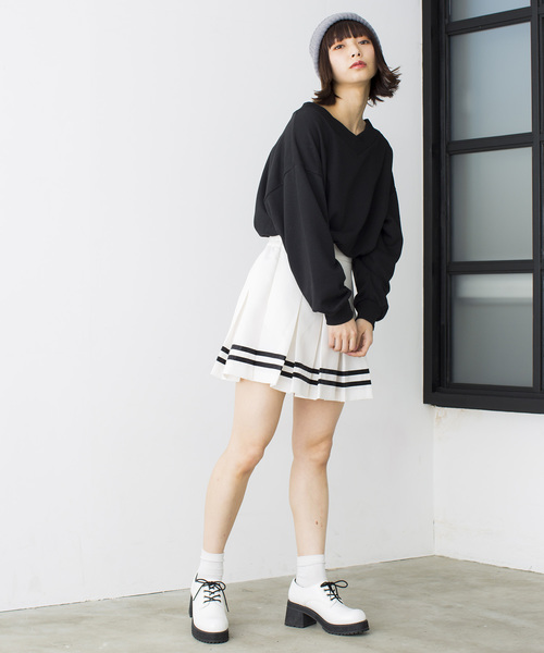 WEGO(ウィゴー)の「WEGO/ラインボックスプリーツミニスカート(スカート・レディース・ホワイト/ブラック/ネイビー/レッド・MEDIUM/SMALL)」の19枚目の写真