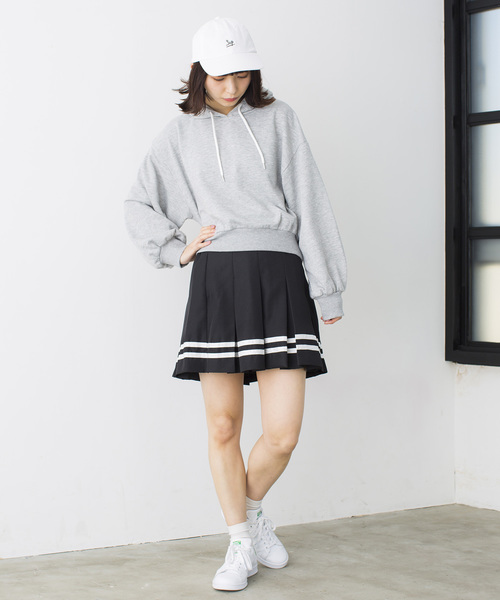 WEGO(ウィゴー)の「WEGO/ラインボックスプリーツミニスカート(スカート・レディース・ホワイト/ブラック/ネイビー/レッド・MEDIUM/SMALL)」の21枚目の写真