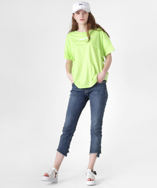 RNA(アールエヌエー)の「M0915 カットオフレイヤードTシャツ(Tシャツ/カットソー・レディース・ブラック/オフホワイト/ライム・MEDIUM)」の8枚目の写真