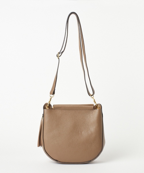 HELIOPOLE（エリオポール）の「Marant タッセル ショルダーバッグ（ショルダーバッグ・レディース・ベージュ/ダークブルー・F）」の2枚目の写真