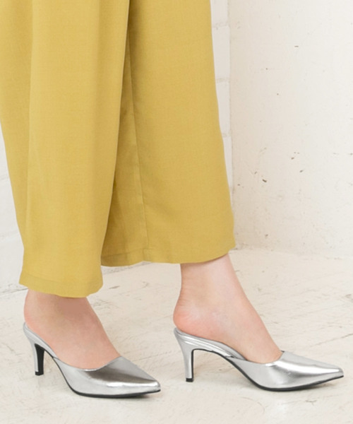 KOBE LETTUCE（コウベレタス）の「スクエアカッティングデザインポインテッドトゥミュール＊レディース/シューズ[I1629]神戸レタス（サンダル・レディース・ブラック/シルバー/チェック/モカ/レオパード・LL/S/L/M）」の4枚目の写真