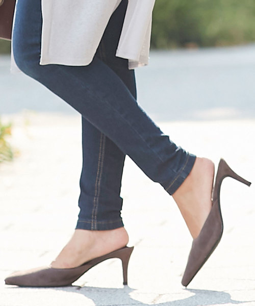 KOBE LETTUCE（コウベレタス）の「スクエアカッティングデザインポインテッドトゥミュール＊レディース/シューズ[I1629]神戸レタス（サンダル・レディース・ブラック/シルバー/チェック/モカ/レオパード・LL/S/L/M）」の3枚目の写真