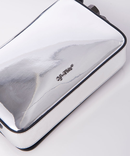 off white（オフホワイト）の「OFF-WHITE “MIRROR”ミニフラップバック（ショルダーバッグ・レディース・シルバー・FREE）」の14枚目の写真