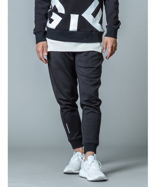 REGIEVO（レジエボ）の「【REGIEVO】上質で高級な大人のジョガーパンツ（スウェットパンツ・メンズ・ブラック/グレー・MEDIUM/LARGE/X-LARGE/SMALL）」の2枚目の写真