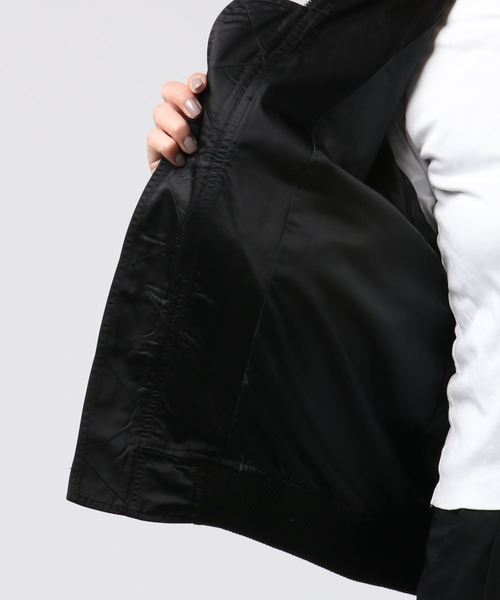 VENCEEXCHANGE（ヴァンスエクスチェンジ）の「MA-1ジャケット（MA-1・レディース・ブラック/エンジ/オリーブ・M）」の6枚目の写真