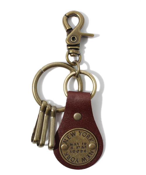 WEGO（ウィゴー）の「WEGO/NYレザーキーチェーン（キーホルダー・メンズ・シルバー/ゴールド・FREE）」の2枚目の写真