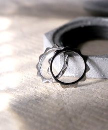 YArKA（ヤーカ）の「【YArKA/ヤーカ】[two pcs one series]  stads ring<nikoichi1>/[ニコイチシリーズ]スタッズリング（リング・レディース）」