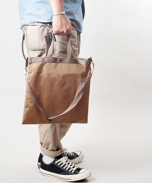 Drifter(ドリフター)の「ELEMENTARY TOTE/エレメンタリートート(トートバッグ・レディース・スカイブルー/ブラック/タン/グリーン系カモフラージュ/ターコイズブルー/ピンク/ダークブラウン/その他1/その他2/ベージュ系その他/ネイビー/ブラウン系その他/オレンジ/ケリーグリーン/ブラック系その他/アニマル/ブルー/ブラウン×イエロー/ネイビー×ホワイト/ダークグリーン/レモンイエロー/ウッドランド/ホワイト系その他/ゼブラ/グリーン系その他/ブラック系その他2/レオパード/ドット・FREE)」の10枚目の写真