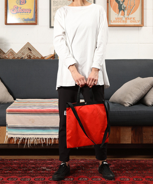 Drifter(ドリフター)の「ELEMENTARY TOTE/エレメンタリートート(トートバッグ・レディース・スカイブルー/ブラック/タン/グリーン系カモフラージュ/ターコイズブルー/ピンク/ダークブラウン/その他1/その他2/ベージュ系その他/ネイビー/ブラウン系その他/オレンジ/ケリーグリーン/ブラック系その他/アニマル/ブルー/ブラウン×イエロー/ネイビー×ホワイト/ダークグリーン/レモンイエロー/ウッドランド/ホワイト系その他/ゼブラ/グリーン系その他/ブラック系その他2/レオパード/ドット・FREE)」の21枚目の写真