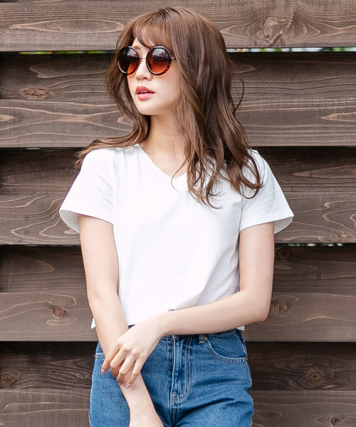 夢展望(ユメテンボウ)の「綿混ストレッチUネックorVネックショート丈ちびTシャツ(Tシャツ/カットソー・レディース・ホワイト系その他/ブラック系その他/グレー系その他/グリーン系その他/ブルー系その他/ピンク系その他/ホワイト系その他2/ホワイト系その他3/ホワイト系その他4/ブラック系その他2/ブラック系その他3/ブラック系その他4/グレー系その他2/グリーン系その他2/ブルー系その他2/ピンク系その他2・MEDIUM/LARGE)」の4枚目の写真