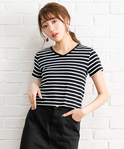 夢展望(ユメテンボウ)の「綿混ストレッチUネックorVネックショート丈ちびTシャツ(Tシャツ/カットソー・レディース・ホワイト系その他/ブラック系その他/グレー系その他/グリーン系その他/ブルー系その他/ピンク系その他/ホワイト系その他2/ホワイト系その他3/ホワイト系その他4/ブラック系その他2/ブラック系その他3/ブラック系その他4/グレー系その他2/グリーン系その他2/ブルー系その他2/ピンク系その他2・MEDIUM/LARGE)」の9枚目の写真