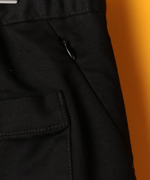 coen（コーエン）の「クールマックス(R)オールシーズンワンタックワイドバギーパンツ(UTILITY LINE)（チノパンツ・メンズ・ブラック/ベージュ・SMALL/LARGE/MEDIUM）」の17枚目の写真