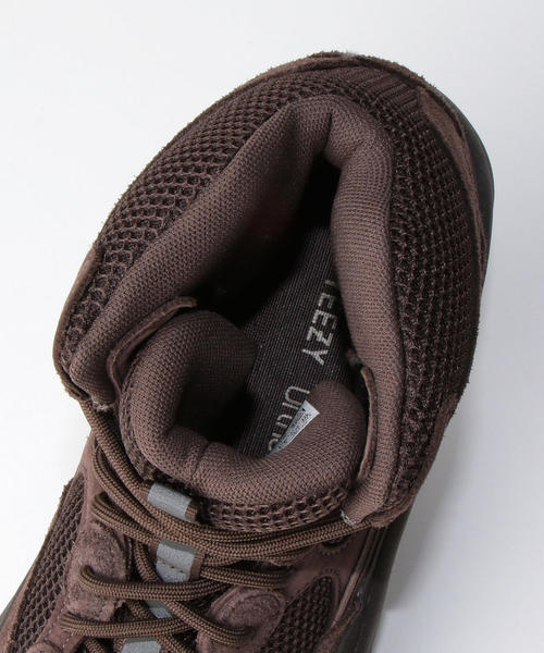 Yeezy（イージー）の「adidas YEEZY DESERT BOOT