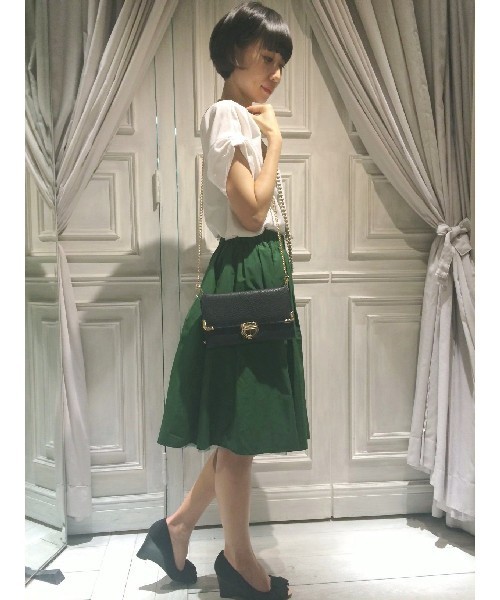 Tiara（ティアラ）の「リバーシブルボリュームスカート【mamagirl秋号】【GINGER 10月号】【BAILA9月号】【Steady 9月号】（スカート・レディース・ホワイト/ブラック/グリーン/オレンジ/ネイビー・3/2）」の15枚目の写真