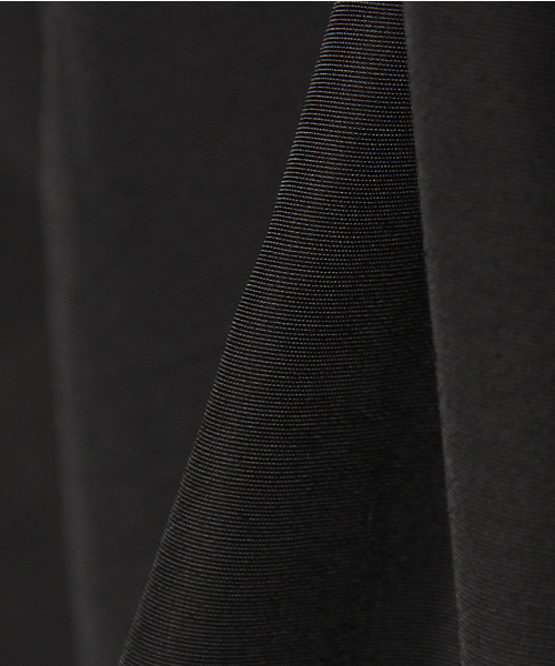 Tiara（ティアラ）の「リバーシブルボリュームスカート【mamagirl秋号】【GINGER 10月号】【BAILA9月号】【Steady 9月号】（スカート・レディース・ホワイト/ブラック/グリーン/オレンジ/ネイビー・3/2）」の6枚目の写真