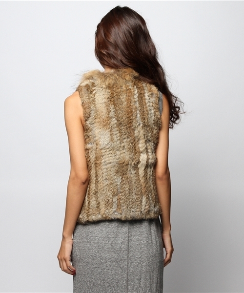 goa（ゴア）の「ﾗﾋﾞｯﾄ×ﾗｸｰﾝ ﾌｧｰﾍﾞｽﾄ（ベスト）」 - WEAR