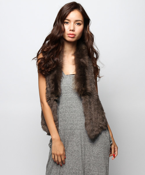 goa（ゴア）の「ﾗﾋﾞｯﾄ×ﾗｸｰﾝ ﾌｧｰﾍﾞｽﾄ（ベスト）」 - WEAR