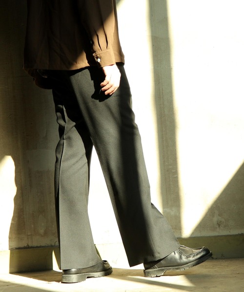 NILWAY（ニルウェイ）の「センタープレスフレアパンツ/スラックス（スラックス・メンズ・ベージュ/カーキ/チャコール/ブルー/ブラック/ブラウン・MEDIUM/LARGE/X-LARGE）」の15枚目の写真