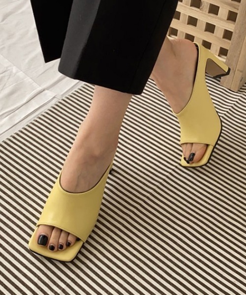 chuclla（チュクラ）の「【chuclla】Square -toe round cut open sandal sb-6 chs12（サンダル・レディース・ブラック/ブラウン/ライトイエロー/オフホワイト/ウィート/グレイッシュブルー/コーラル/モスグリーン/モカ・40/38/39/36/37）」の13枚目の写真