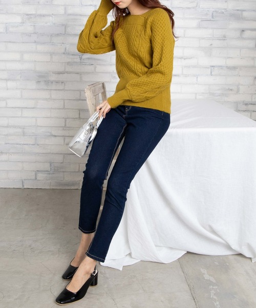 WEGO（ウィゴー）の「WEGO/スクエアネックボリュームスリーブニット（ニット/セーター・レディース・ホワイト/ブラウン/グリーン系その他・FREE）」の5枚目の写真