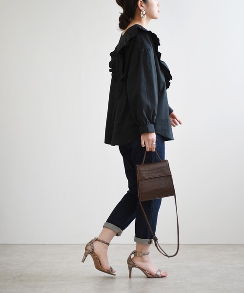 palm RICHE(ポームリシュ)の「ラッフルフリルコットンブラウス(シャツ/ブラウス・レディース・オフホワイト/ブラック・38)」の15枚目の写真