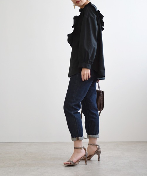 palm RICHE(ポームリシュ)の「ラッフルフリルコットンブラウス(シャツ/ブラウス・レディース・オフホワイト/ブラック・38)」の13枚目の写真