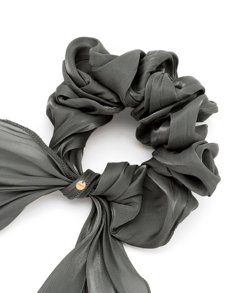 ANEMONE(アネモネ)の「シックカラーのサテン調リボンシュシュ(シュシュ・レディース・モカ/グレー/カーキ/ワイン・FREE)」の9枚目の写真