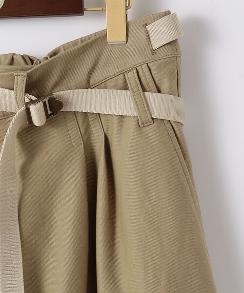J.PRESS YORK STREET（ジェイプレスヨークストリート）の「【UNISEX】ワンダーシェイプ チノラップ パンツ（その他パンツ・メンズ・黄土色系/ネイビー系・SMALL/LARGE）」の6枚目の写真