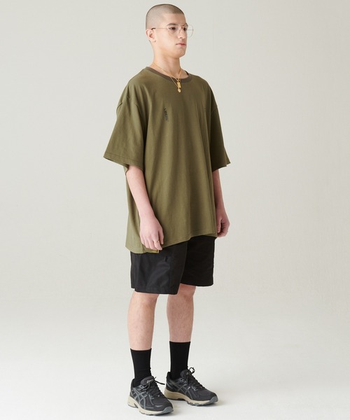 LIBERE(リベーレ)の「LIBERE リベーレ / 21 SLOGAN TEE スローガンプリントビッグシルエットTシャツ / 211201 / 211202 / 211203(Tシャツ/カットソー・メンズ・ブラック/オリーブ/ホワイト・LARGE/SMALL/MEDIUM)」の9枚目の写真