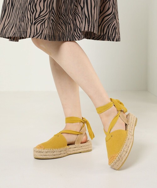 FREAK'S STORE(フリークスストア)の「ROVERETO/ロベレート エスパレースアップ(サンダル・レディース・ブラック/オフホワイト/イエロー・MEDIUM/LARGE)」の17枚目の写真