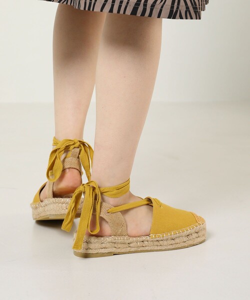 FREAK'S STORE(フリークスストア)の「ROVERETO/ロベレート エスパレースアップ(サンダル・レディース・ブラック/オフホワイト/イエロー・MEDIUM/LARGE)」の18枚目の写真