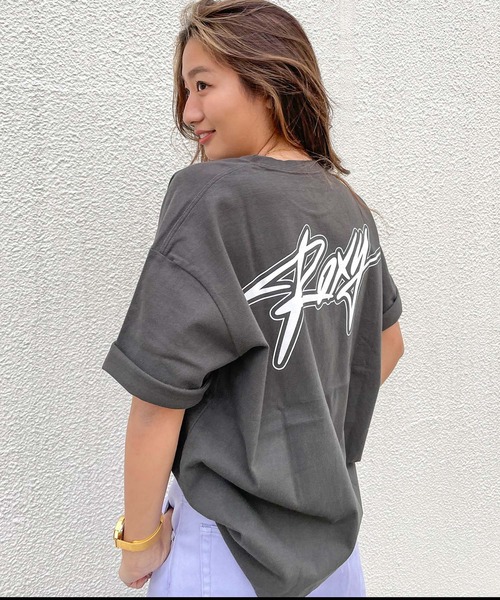ROXY(ロキシー)の「【ZOZO限定アイテム】BACK LOGO TEE/ロキシーバックプリント半袖ロゴサイドスリットTシャツ(Tシャツ/カットソー・レディース・ナチュラル/ベージュ/ブラック・MEDIUM)」の20枚目の写真